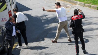 I stanbul da i srail konsoloslugu yakininda cikan silahli saldirida 3 kisi hayatini kaybetti 59334