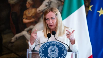 I talya i srail ile savunma anlasmasini askiya aldi 61863