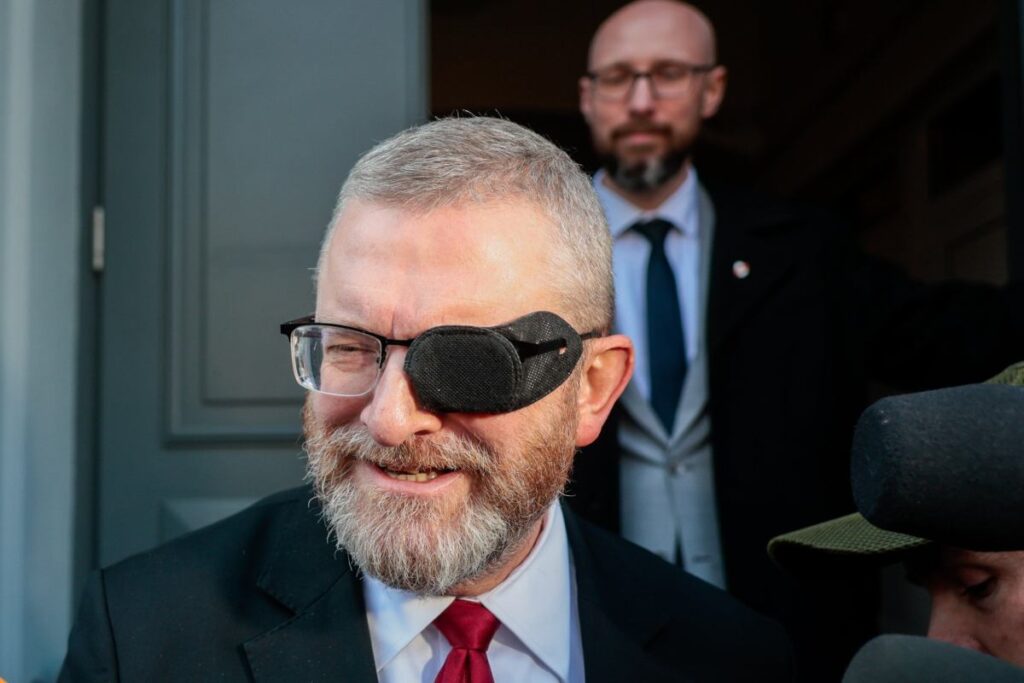 kanye west konseri polonya da i ptal edildi tartismalar ve tepkiler 65489