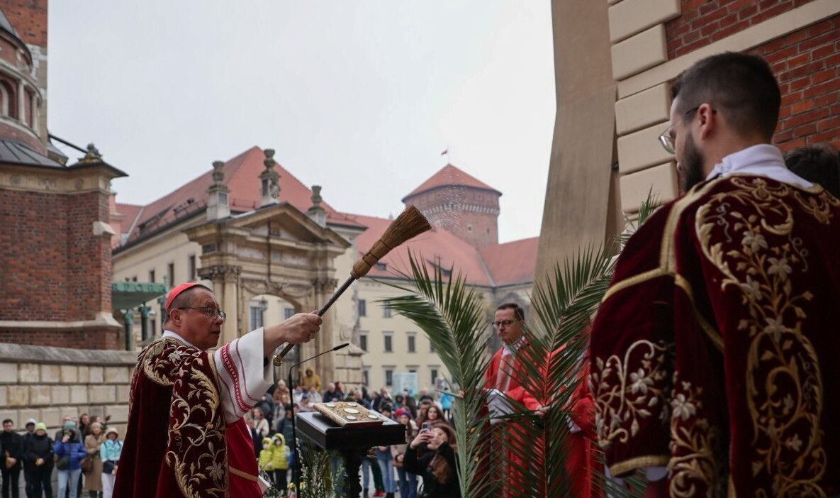 Kardinal ry ten kalwarya da pascha ayini nde i nsanliga cagri 58491