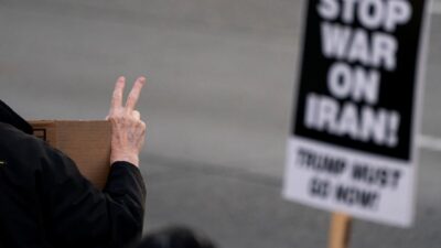 Kuveyt ten i ran a saldiri uyarilari petrol tesisleri hedef alindi 59795