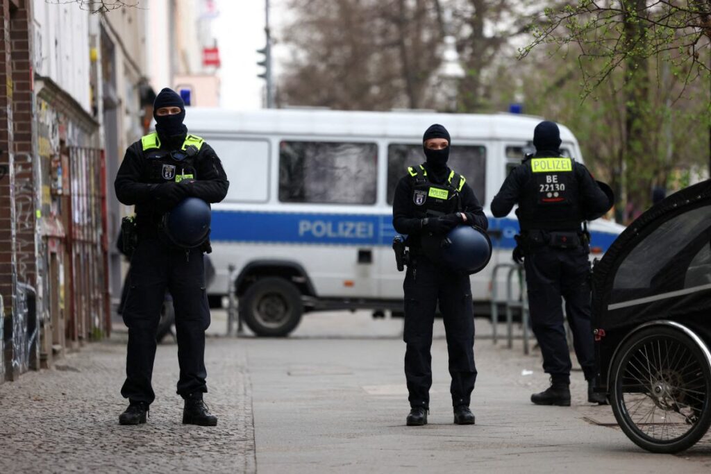 kuzey ren vestfalya da ice treninde saldiri girisimi 12 yarali 58526