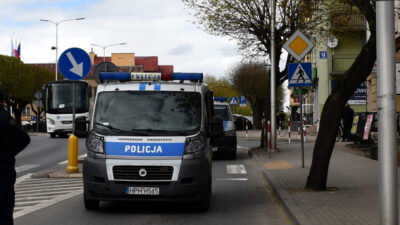 M awa da trafik kazasi i ki genc kiz yaralandi 67415