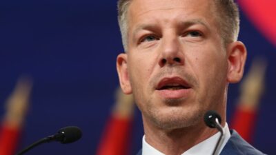 Macaristan yeni hukumetiyle avrupa birligi ve bolgesel i sbirligine yoneliyor 65139