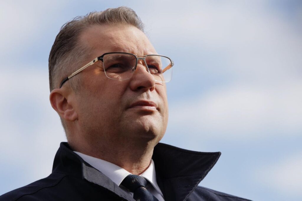 morawiecki carnik i asiyor polonya da basbakanlik tercihi anket sonuclari 60704