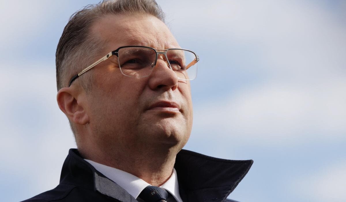 Morawiecki carnik i asiyor polonya da basbakanlik tercihi anket sonuclari 60704