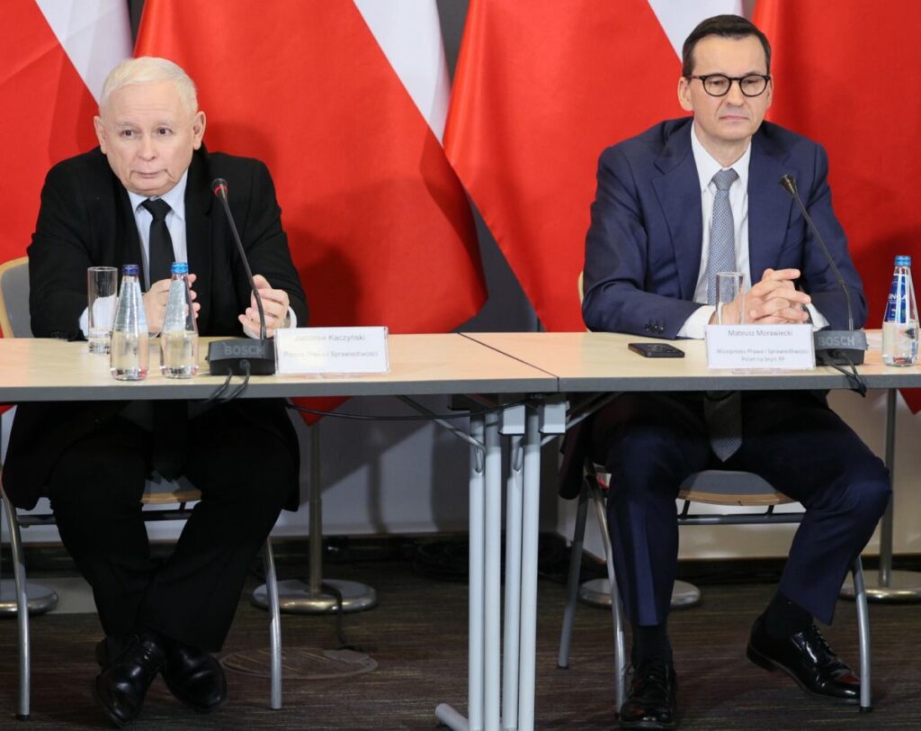 morawiecki nin yeni dernegi pis i cinde gerginlige neden oldu 62785