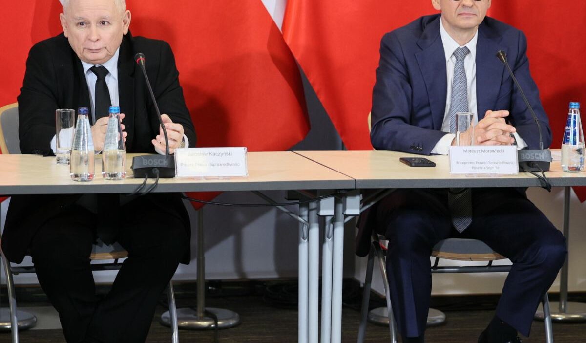 Morawiecki nin yeni dernegi pis i cinde gerginlige neden oldu 62785