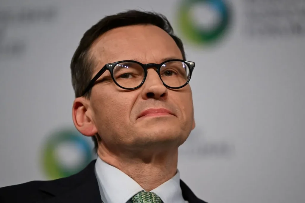 morawiecki nin yeni dernegi pis i cinde gerginligi artiriyor 58664