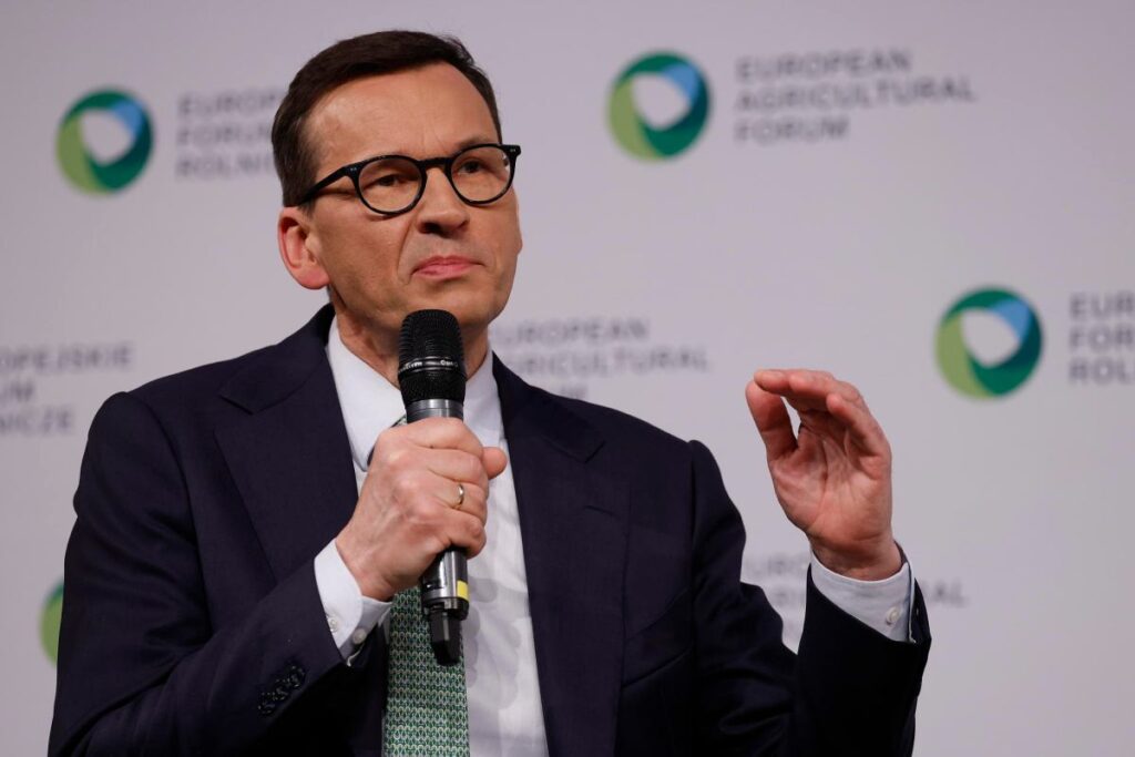 morawiecki nin yeni siyasi girisimi i cin destek yuzde 16 7 de 58563