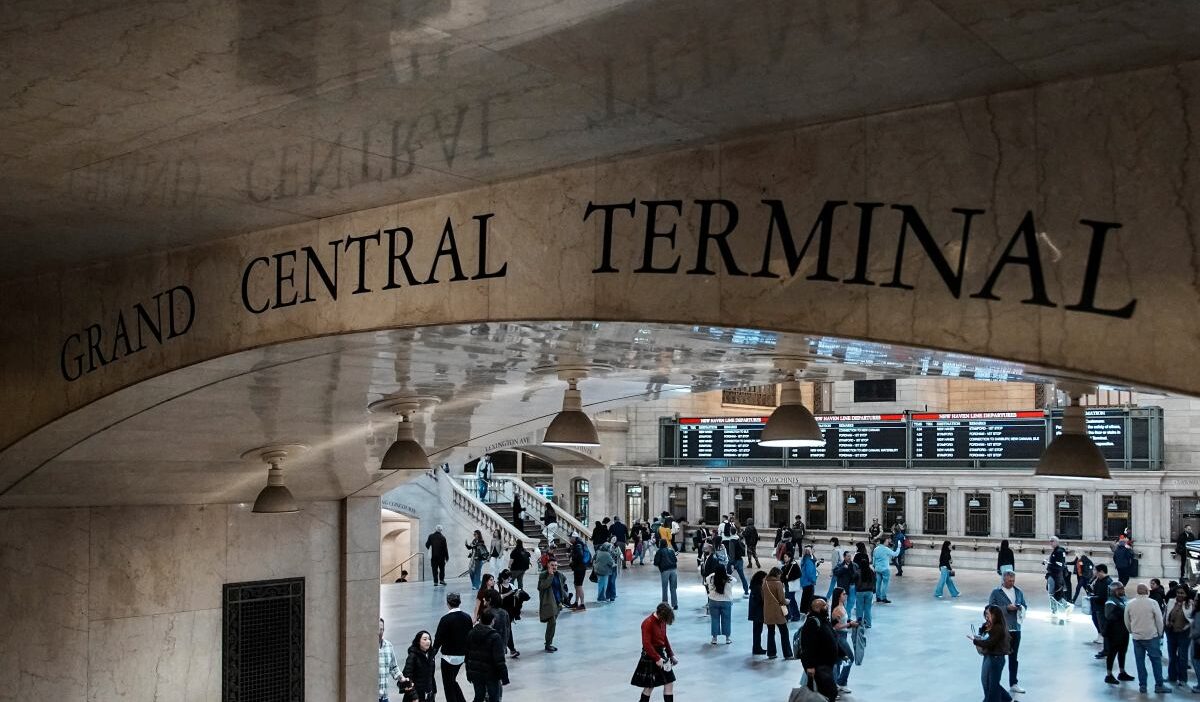 New york metrosunda bıçaklı saldırı: şüpheli öldürüldü, üç yaralı 1 New york metrosunda bicakli saldiri supheli olduruldu uc yarali 60916