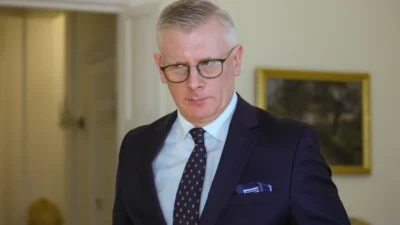 Nsa karari bbn baskani cenckiewicz in guvenlik onayi yeniden saglandi tartisma devam ediyor 62303