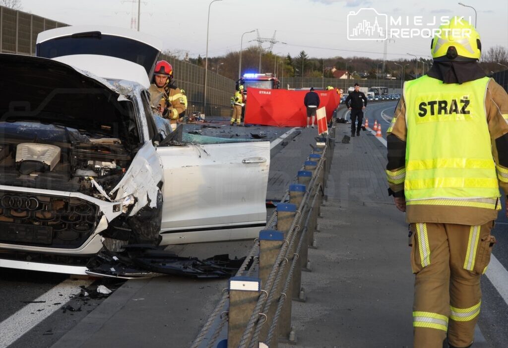 Łomianki'de zincirleme kaza: 2 ölü, 1 yaralı ve bilgi talebi 1 Omianki de zincirleme kaza 2 olu 1 yarali ve bilgi talebi 61549