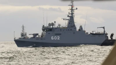 Ormuz bogazi nda polonya nin rolu trump in talebi ve nato nun tutumu 58016