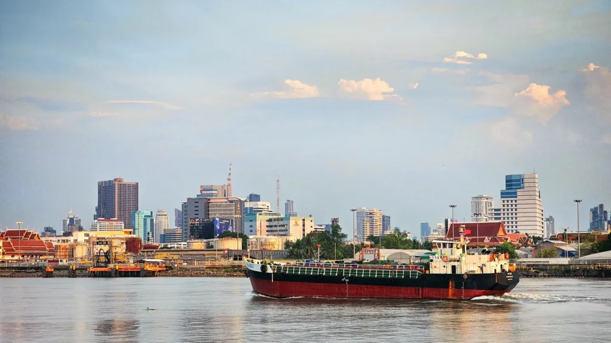 Ormuz boğazı'nda türkiye ve japonya gemilerine geçiş i̇zni 1 Ormuz bogazi nda turkiye ve japonya gemilerine gecis i zni 58796