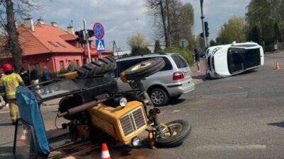 P o sk yakinlarinda trafik kazasi 3 arac karisti trafik akisi yavasladi 66326