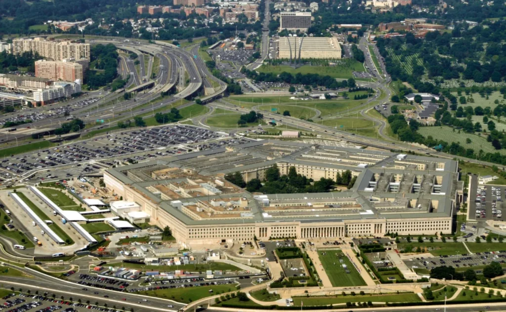 pentagon dan beklenmedik karar abd kara kuvvetleri komutani gorevden alindi 58279