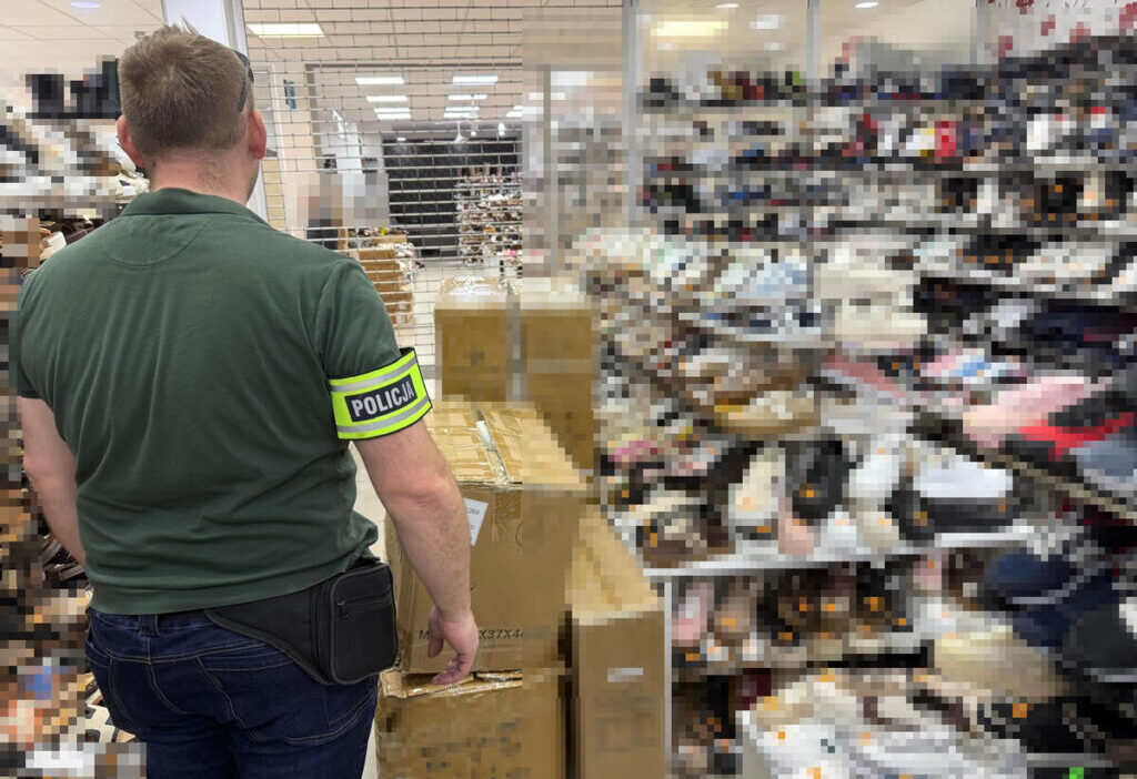 Piasecznie de sahte markali ayakkap operasyonu cin vatandasina dava 66656