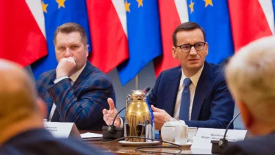 Pis i cindeki catlaklar derinlesiyor morawiecki ve ziobro rekabeti partiyi boluyor 63025