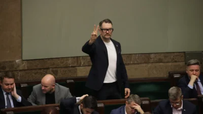 Pis kulubunden ayrilan milletvekili ukasz mejza 67463