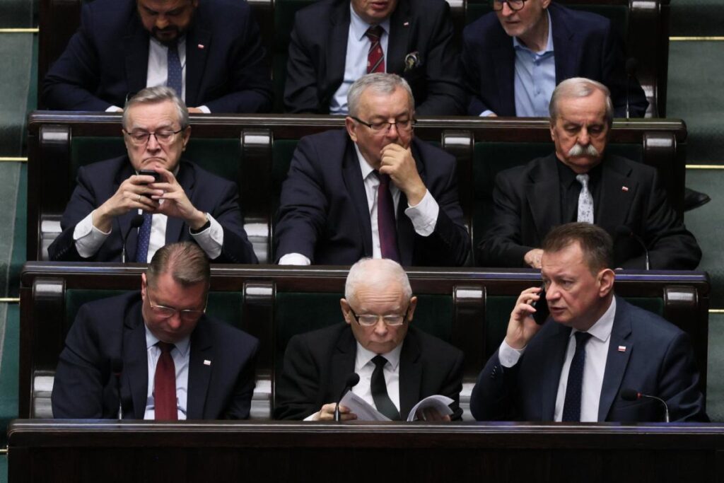 pis partisi nin finansmaninda aciklar ve bagis cagrilari 66074