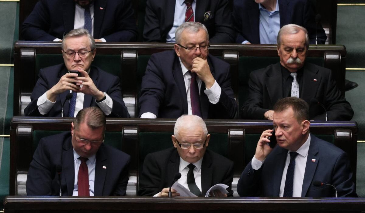 Pis partisi nin finansmaninda aciklar ve bagis cagrilari 66074