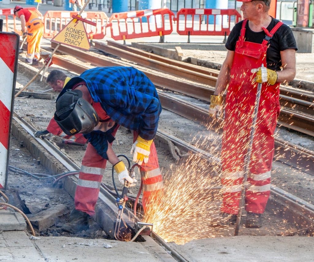 politeknik ve bagimsizlik caddesi kavsaginda tramvay hattinda hafta sonu calisma 65467