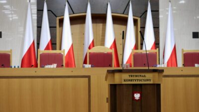 Polonya anayasa mahkemesi hakimleri yemin edecek baskanlik tepkisi bekleniyor 60040