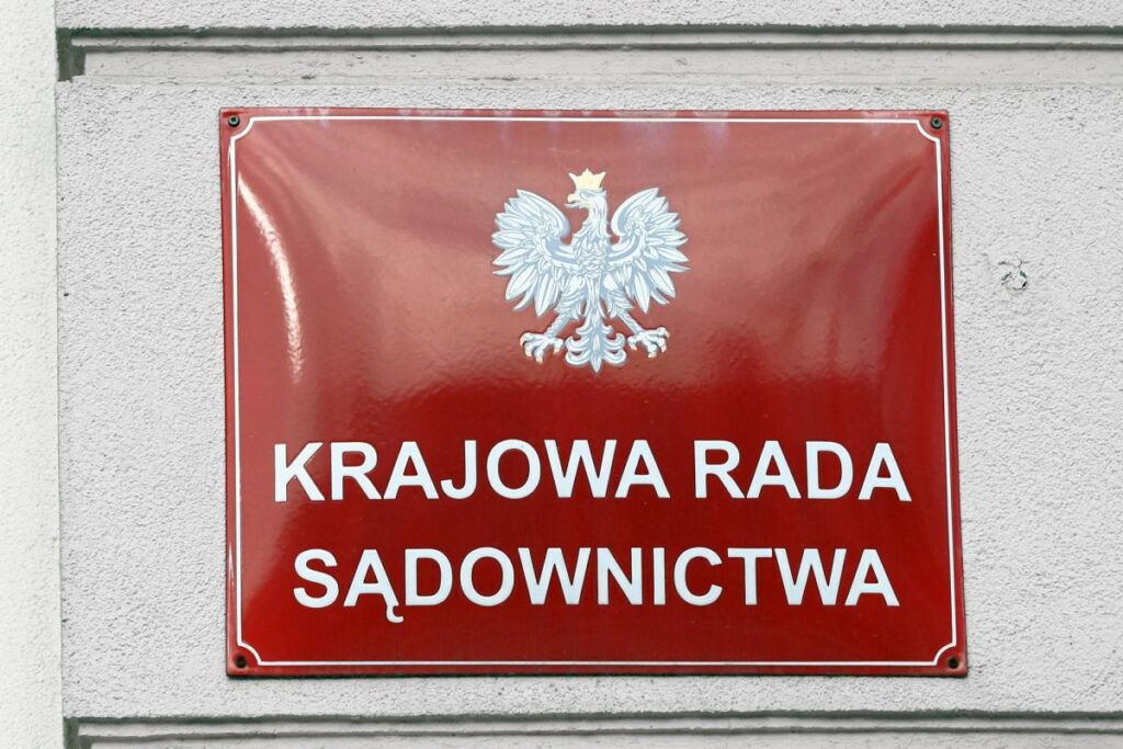 polonya anayasa mahkemesi krs uye secim prosedurunu i nceleyecek 62500