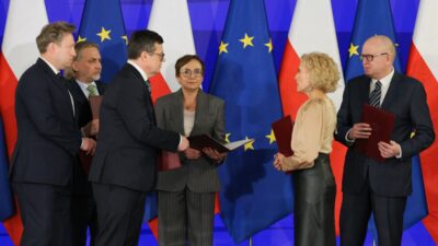 Polonya anayasa mahkemesi nde yeni atamalar ve cumhurbaskani nin tutumu 60116