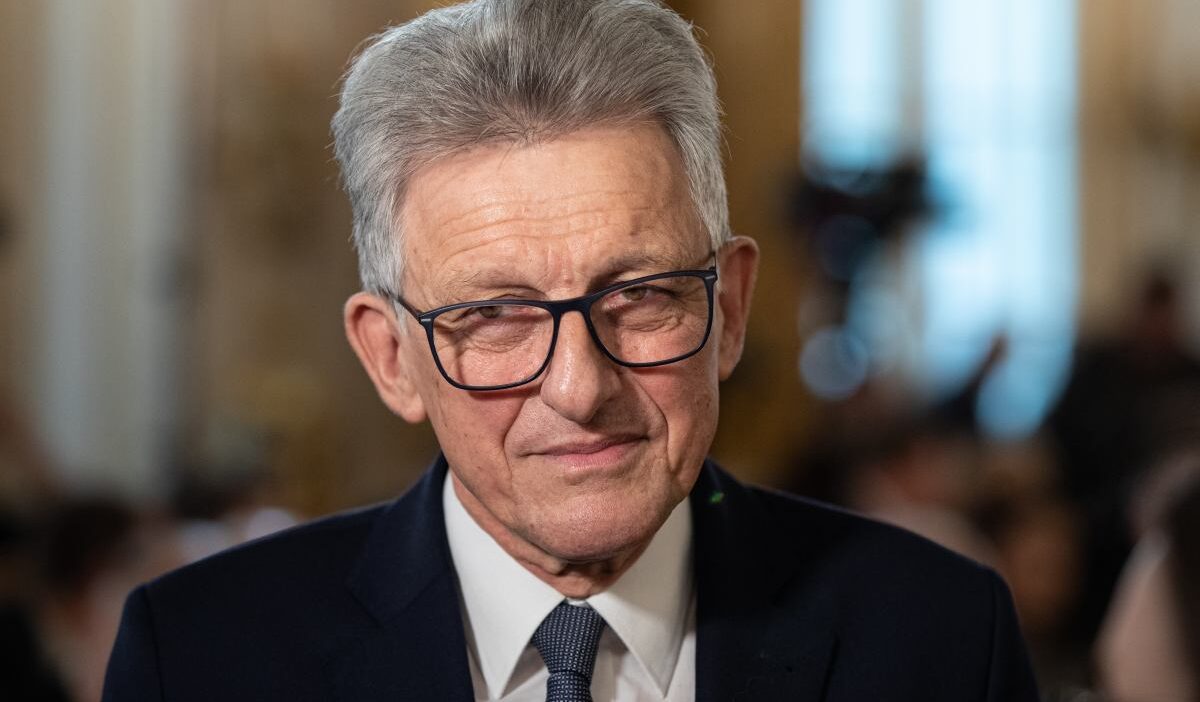 Polonya anayasa mahkemesi nden krs uye secimlerine i liskin karar 62820