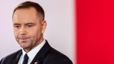 Polonya anayasa mahkemesi üyeleri yemin etti, başkan nawrocki uyarılarda bulundu 3 Polonya anayasa mahkemesi uyeleri yemin etti baskan nawrocki uyarilarda bulundu 58391