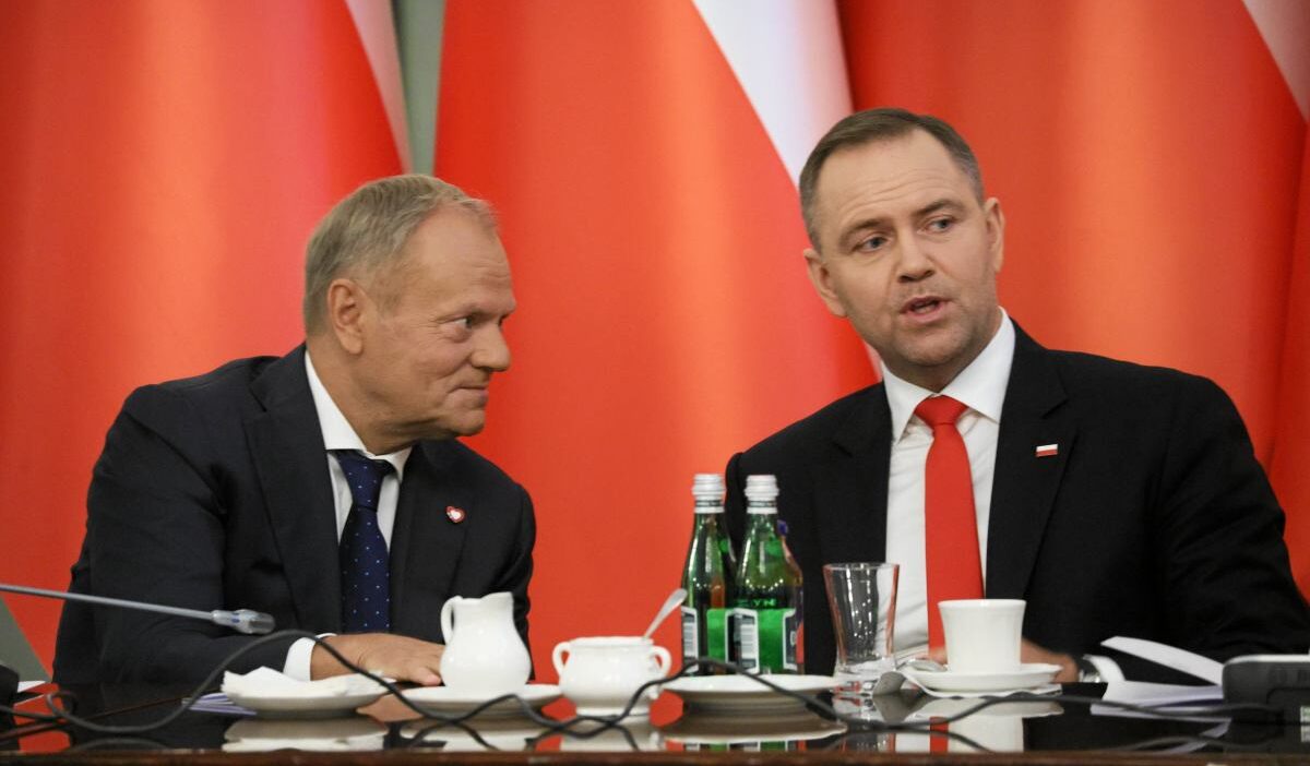 Polonya basbakani tusk nato nun avrupa savunmasi konusundaki kararliligini sorguladi 66834