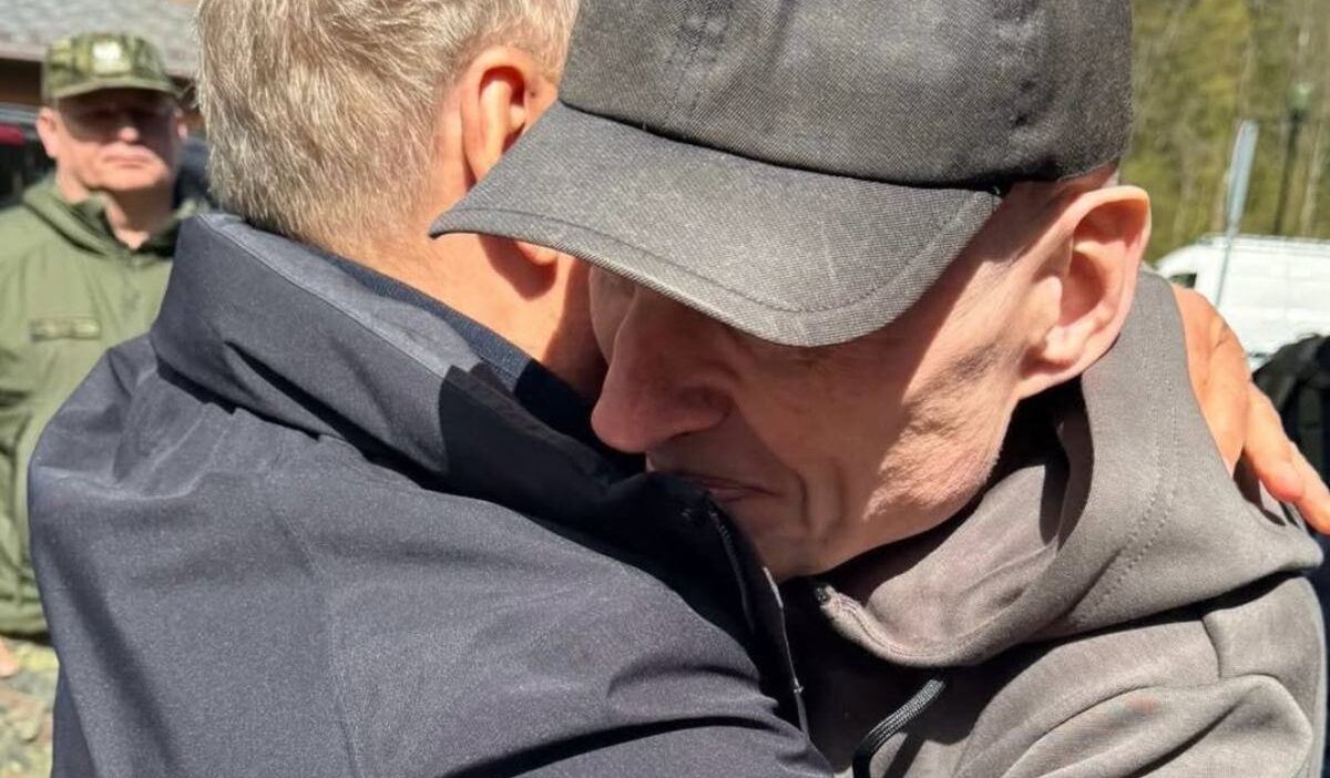 Polonya belarus sinirinda tutuklu gazeteci poczobut serbest birakildi 67203