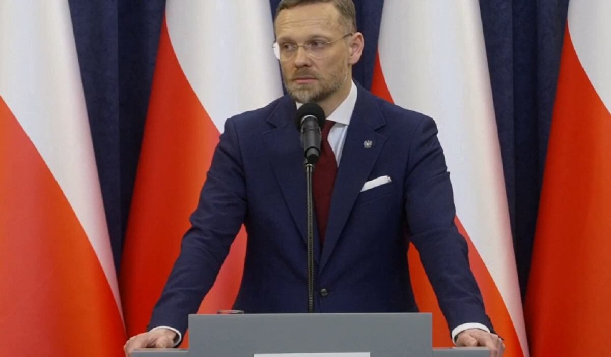 Polonya cumhurbaskani anayasa mahkemesi uyelerinin yemin torenini kismen gerceklestirdi 57732