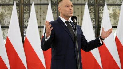 Polonya cumhurbaskani nawrocki i stihbarat teskilati mensuplarina atamalar ve nisanlar verdi 62118