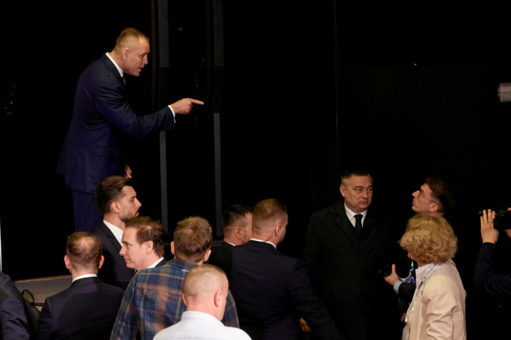 polonya cumhurbaskani nawrocki orban la i liskisini ve putin e karsi tutumunu savundu 63117