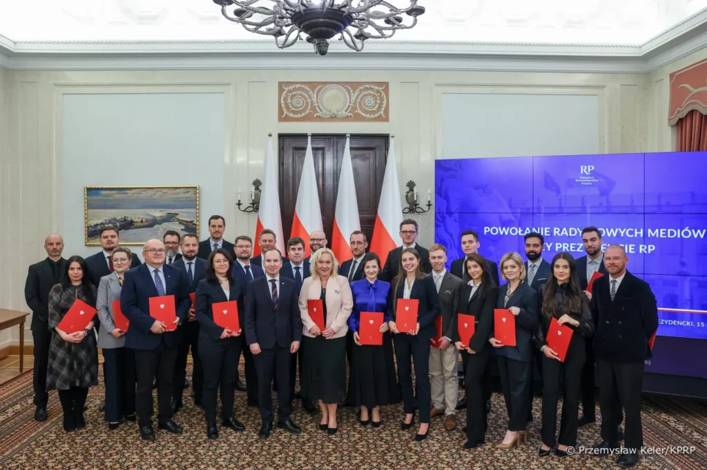 polonya cumhurbaskani nin yeni medya konseyi kurmasi tartisma yaratti 62416