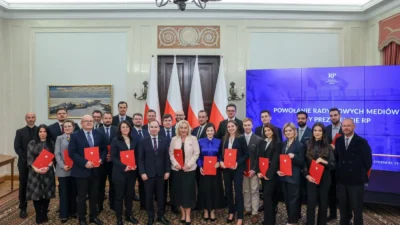 Polonya cumhurbaskani nin yeni medya konseyi kurmasi tartisma yaratti 62416