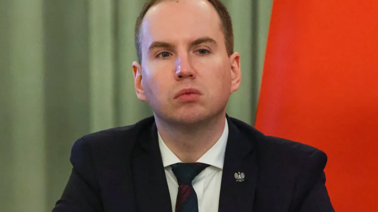Polonya cumhurbaskanligi yardimcisi andruszkiewicz hakkinda sahtecilik i ddianamesi 64122