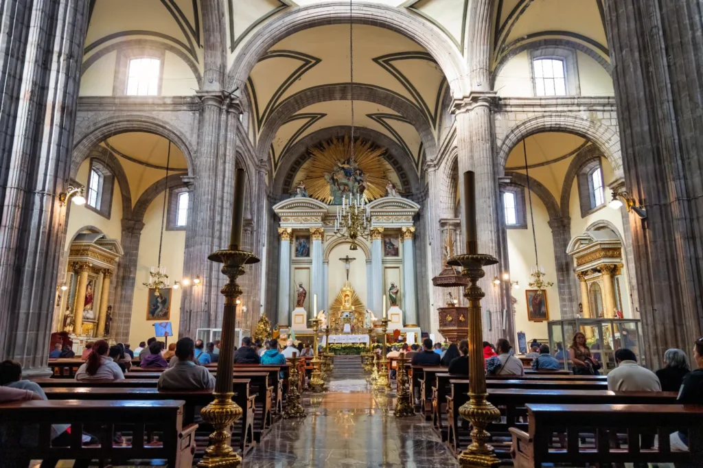 polonya da 1 mayis a ozel i stisna bazi diyoseslerde et tuketimi serbest 66662