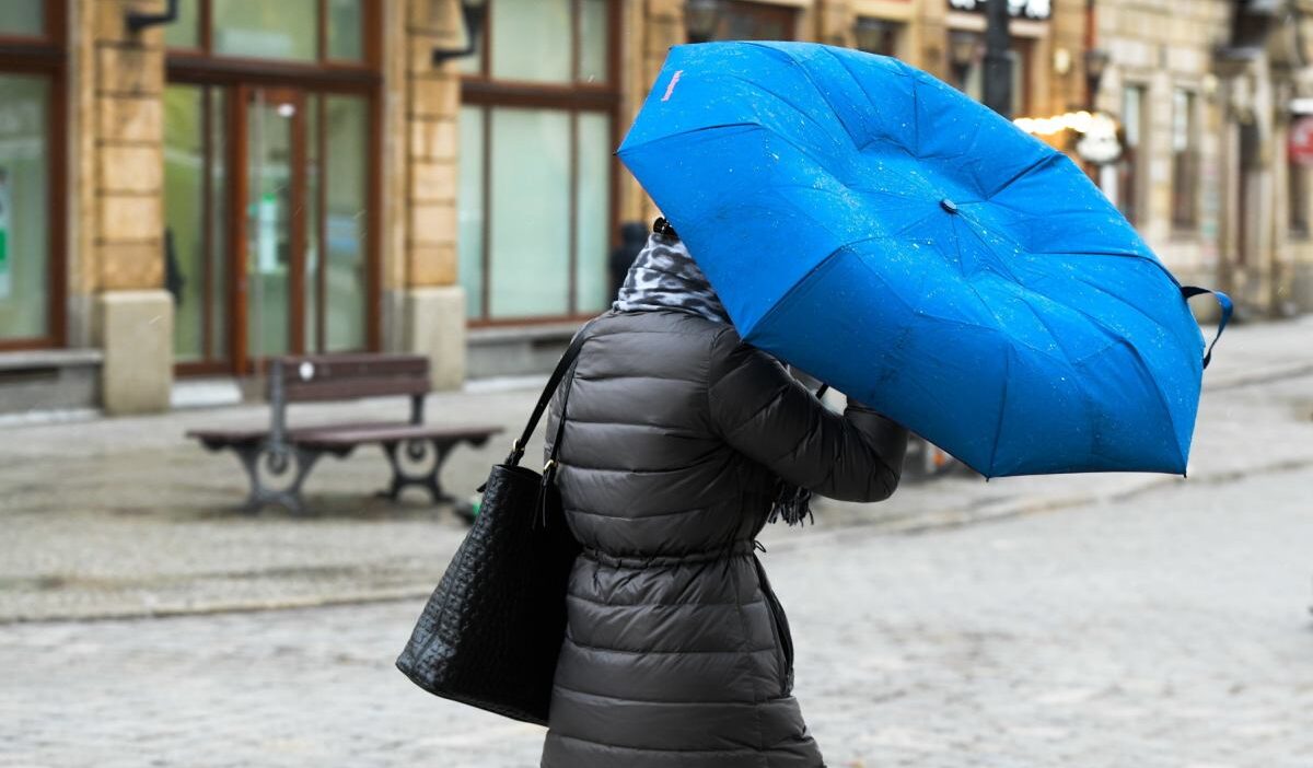 Polonya da 13 i lde firtina ve soguk hava alarmi 66381