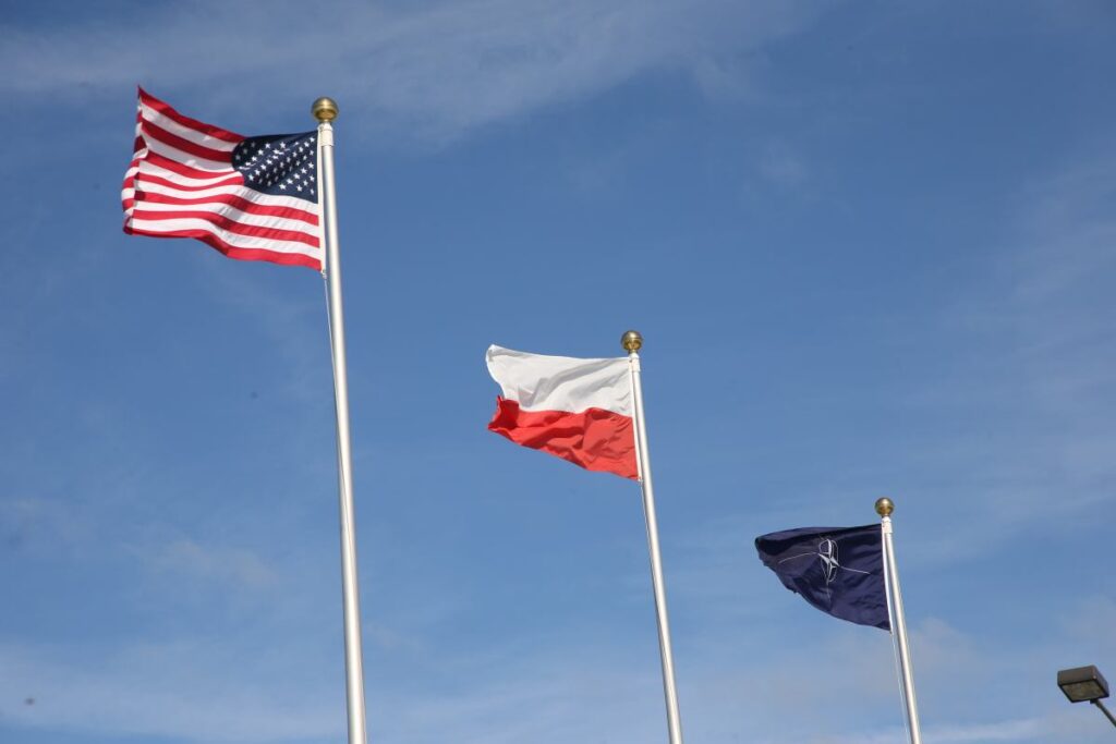 polonya da abd ye guven dususu koalisyon hukumeti secmenleri daha supheci 59104