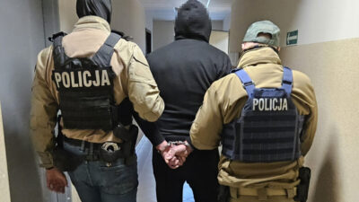 Polonya da aranan supheli kontrteror operasyonuyla yakalandi 63579