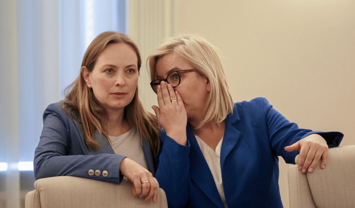 Polonya da bakan hennig kloska ya guvensizlik oylamasi gorusmeleri koalisyonda gerginlik yaratiyor 66400