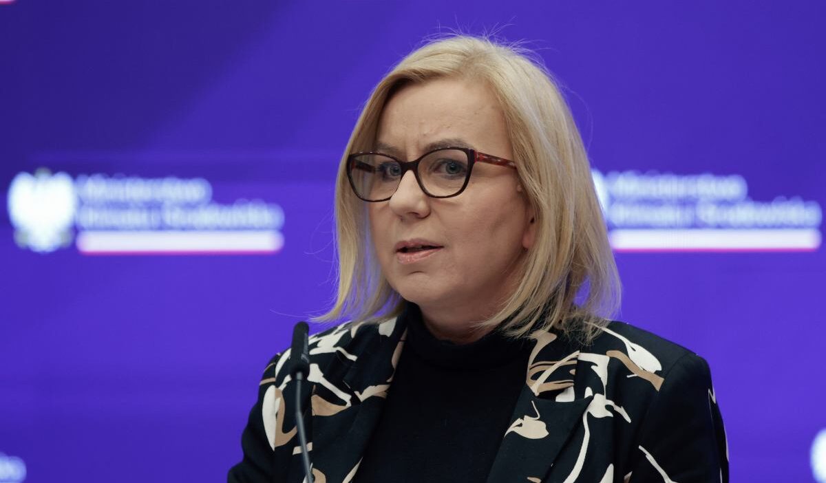 Polonya da bakan hennig kloska ya guvensizlik oylamasi tartismalari alevlendirdi 67296