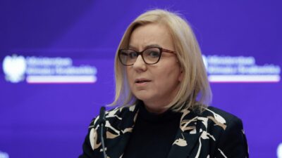 Polonya da bakan hennig kloska ya guvensizlik oylamasi tartismalari alevlendirdi 67296