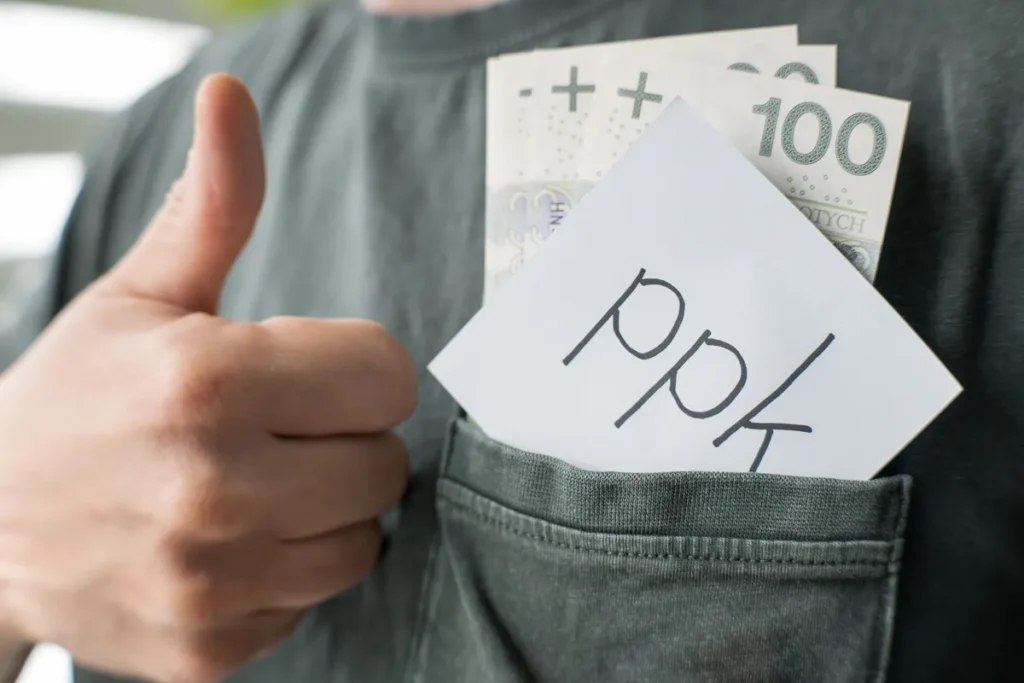 polonya da bireysel emeklilik planlari nda aktif hesap sayisi ve varlik degerlerinde azalma 61934