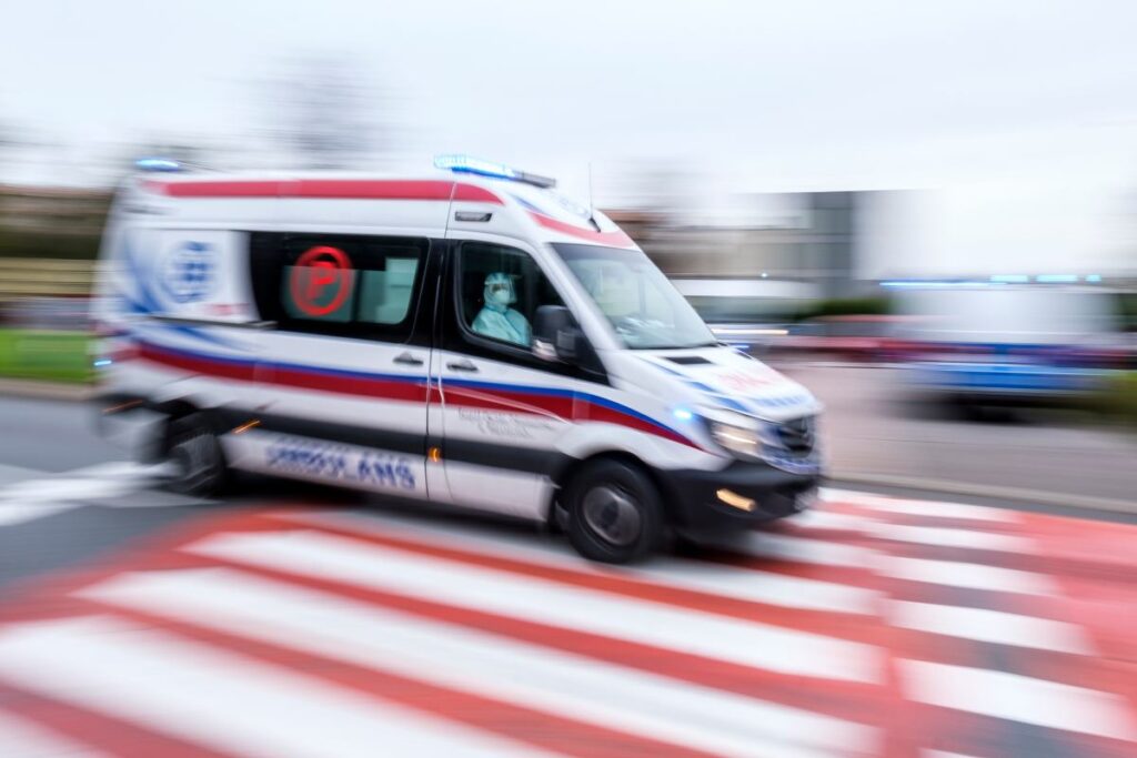 polonya da bisikletciye carpan doktor trafik kazasinda hayatini kaybetti 59177