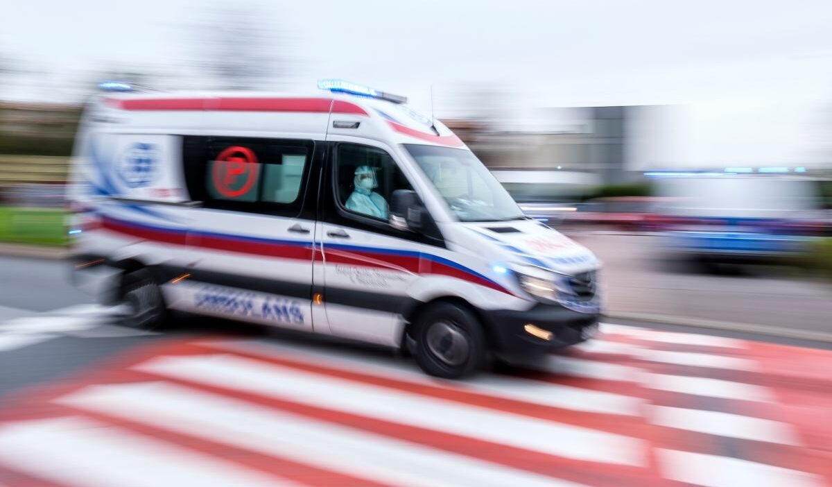 Polonya da bisikletciye carpan doktor trafik kazasinda hayatini kaybetti 59177